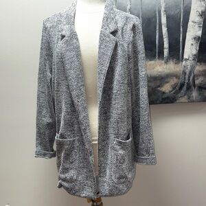 Dex Chic Women's Black and White knit blazer